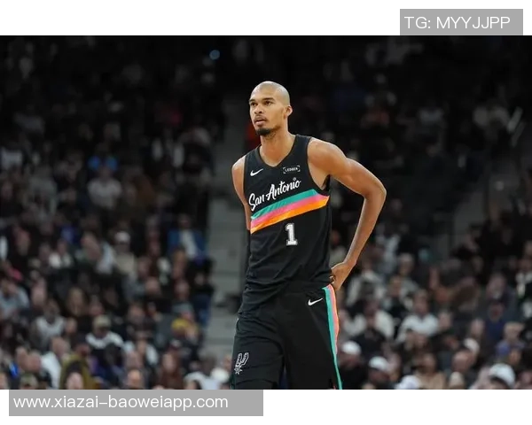 爱德华兹透露芬奇对球队胜利表现不满中场休息和赛后均进行了训话